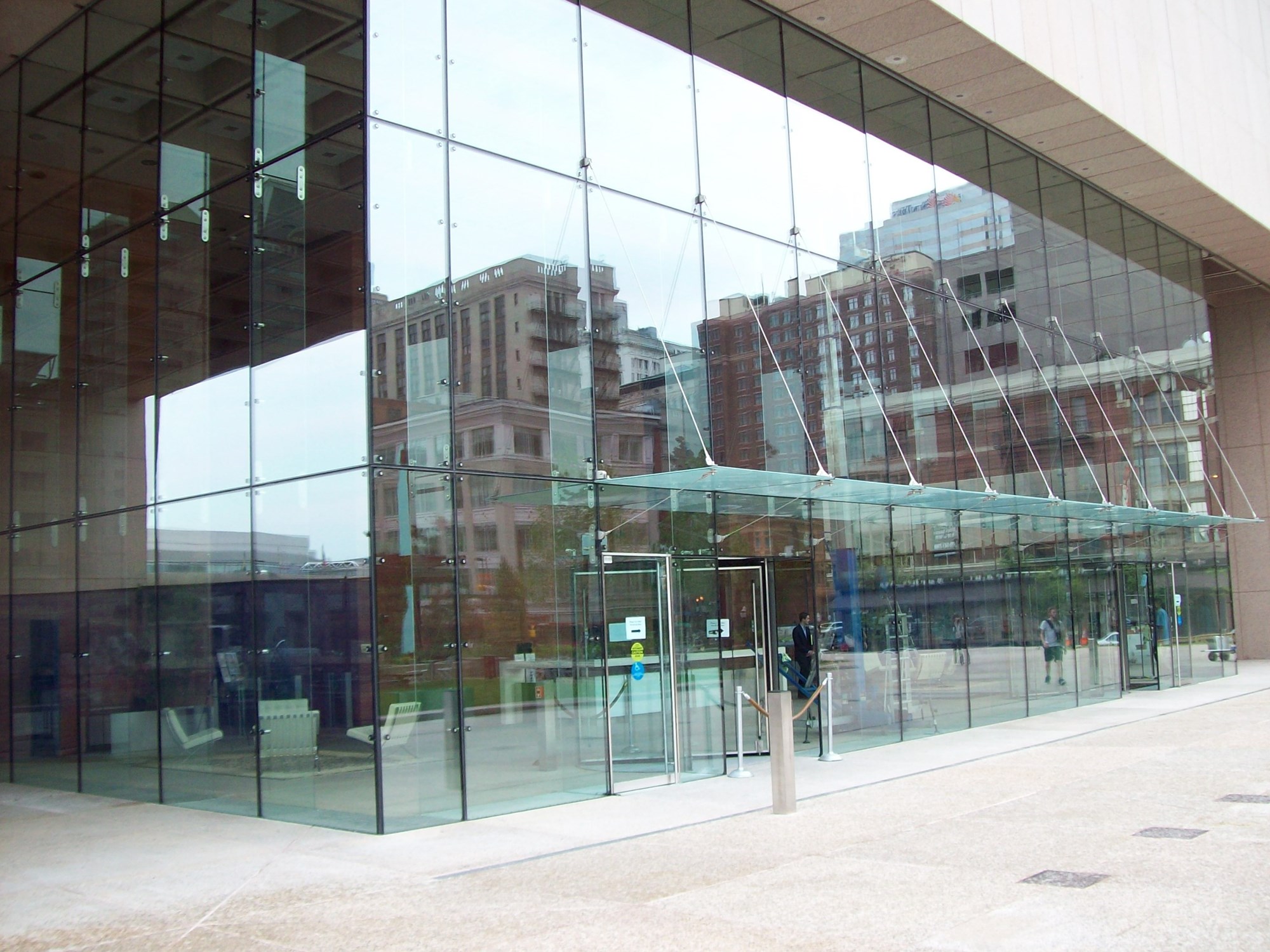 100 Light Street W&W Glass, LLC