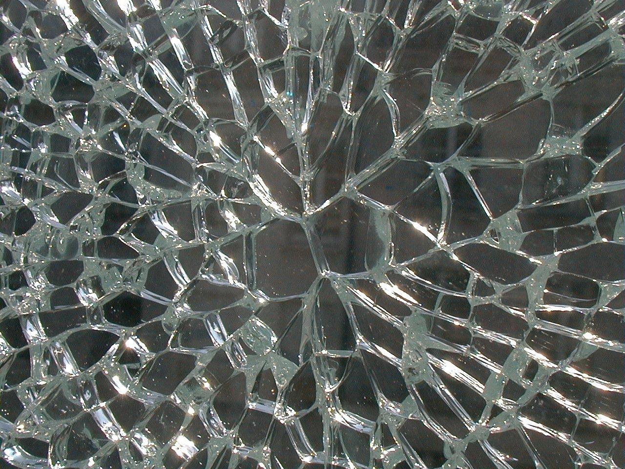 Proper Testing is Critical When Using Tempered Glass in Architecture