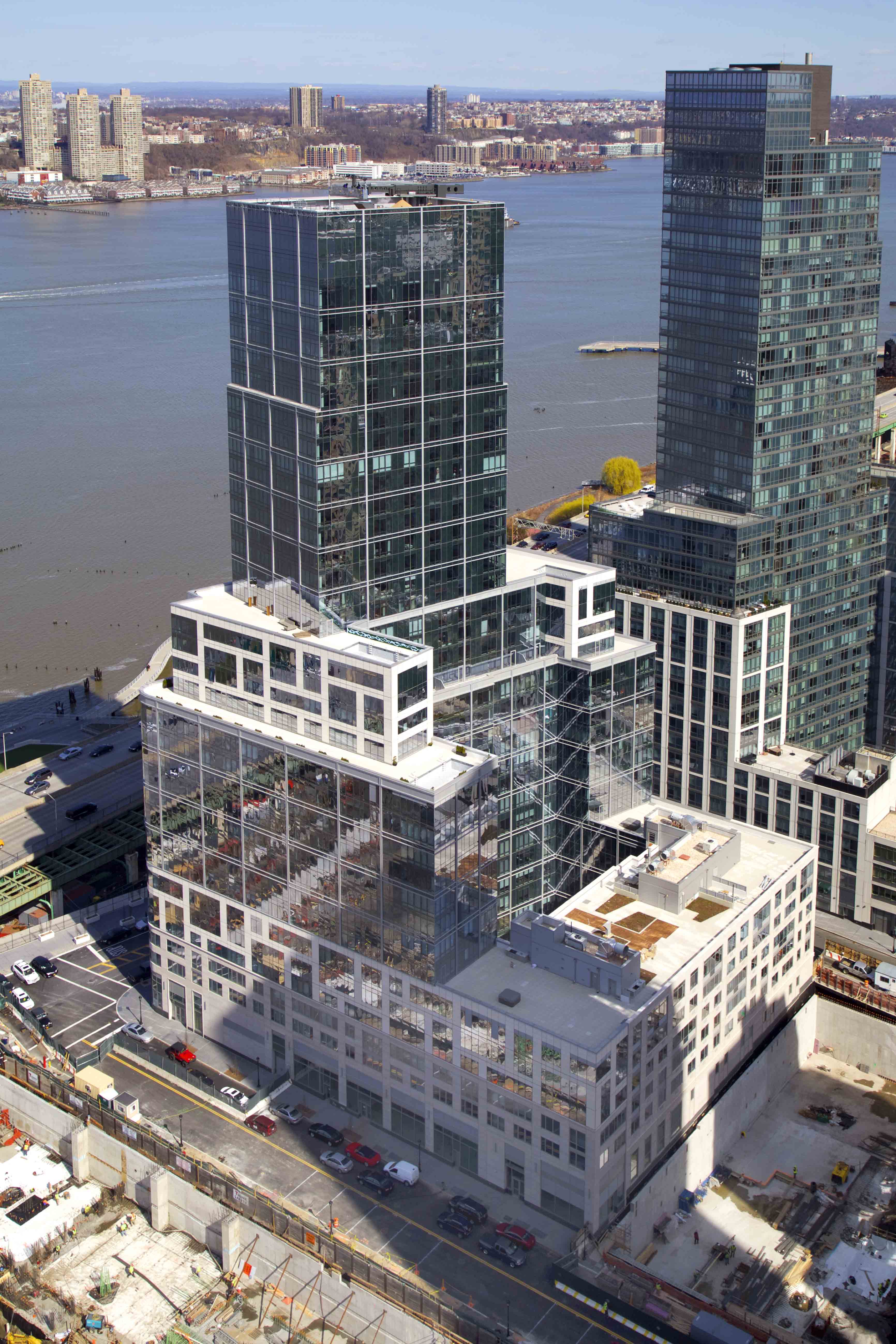One Riverside Park (Riverside South Building K1) W&W Glass, LLC