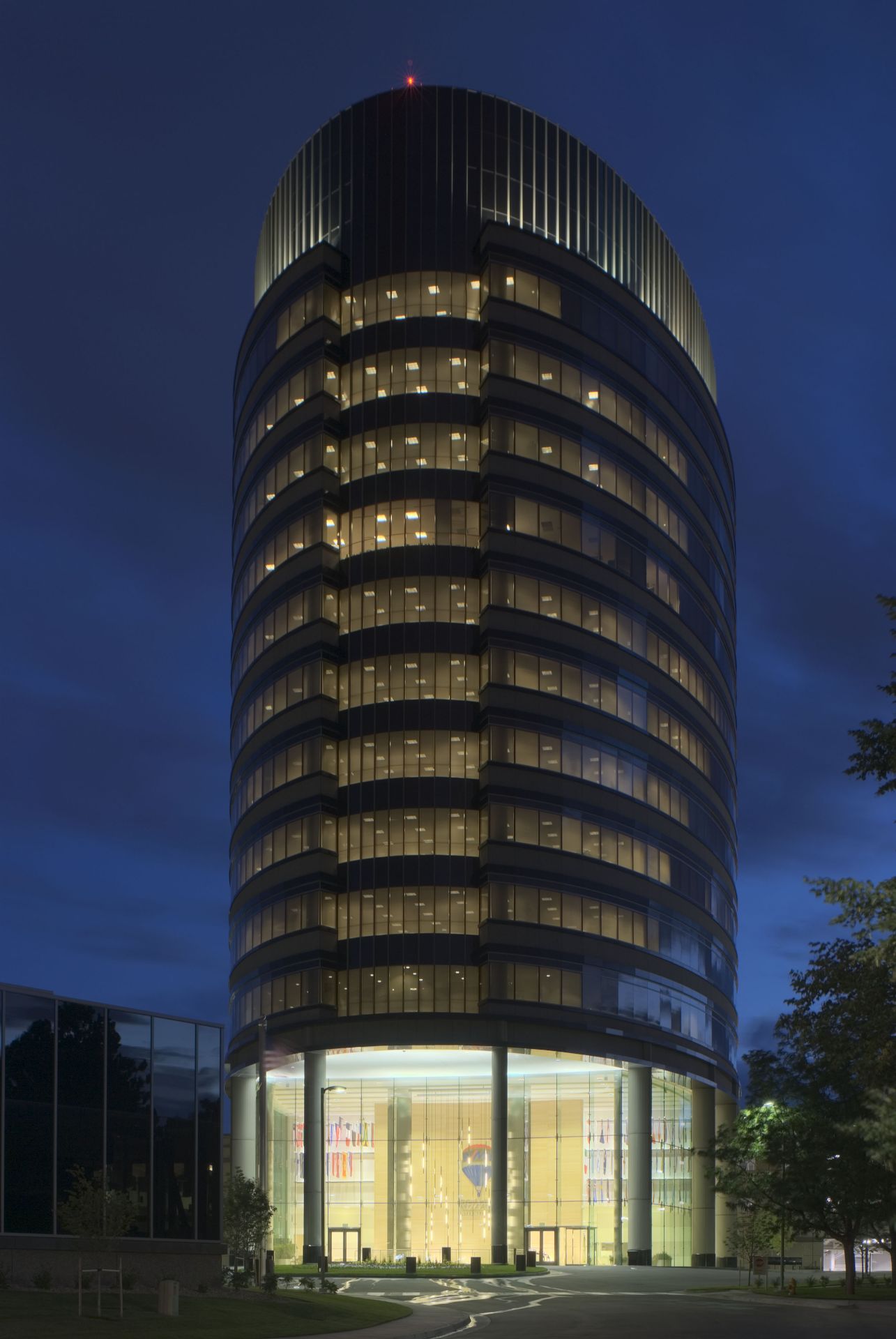 ReMax International Headquarters | W&W Glass, LLC
