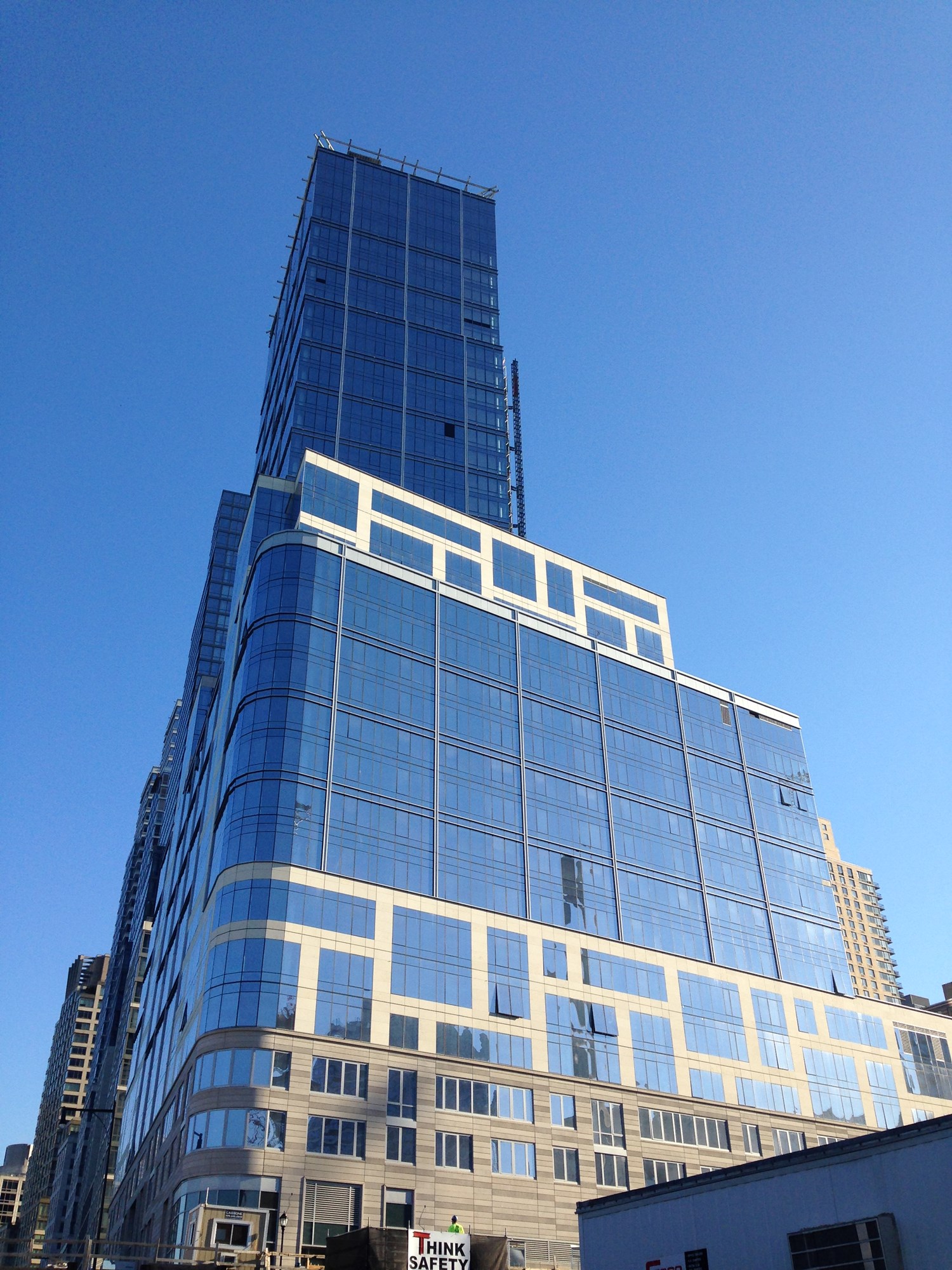 One Riverside Park (Riverside South Building K1) W&W Glass, LLC